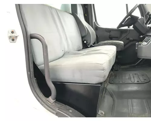 FREIGHTLINER M2-106 Seat (non-Suspension)