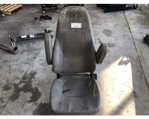 FREIGHTLINER M2-106 Seat (non-Suspension)