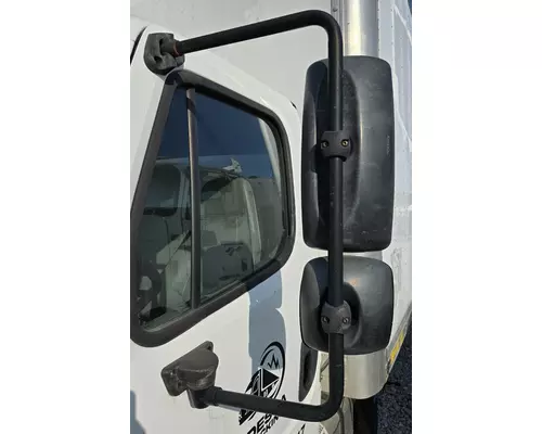 FREIGHTLINER M2 106 Side View Mirror