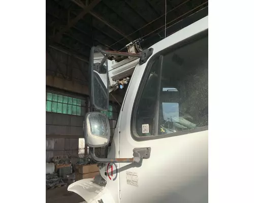 FREIGHTLINER M2 106 Side View Mirror