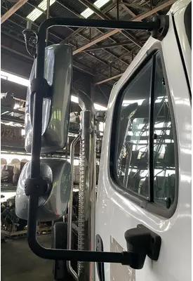 FREIGHTLINER M2 106 Side View Mirror