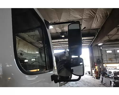 FREIGHTLINER M2 106 Side View Mirror