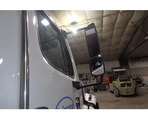 FREIGHTLINER M2 106 Side View Mirror