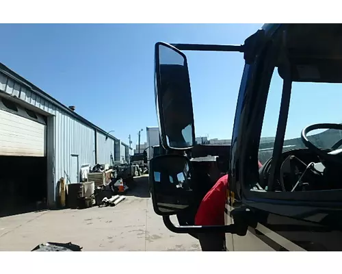 FREIGHTLINER M2 106 Side View Mirror