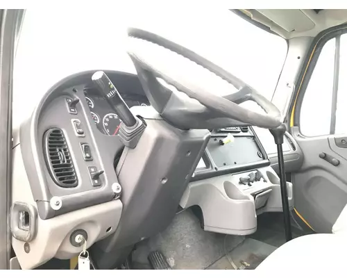FREIGHTLINER M2-106 Steering Column