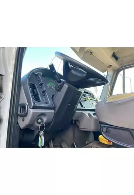 FREIGHTLINER M2-106 Steering Column