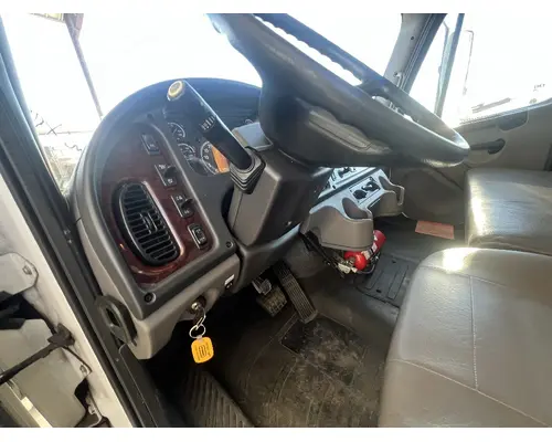 FREIGHTLINER M2 106 Steering Column