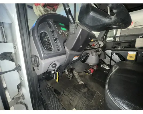 FREIGHTLINER M2 106 Steering Column