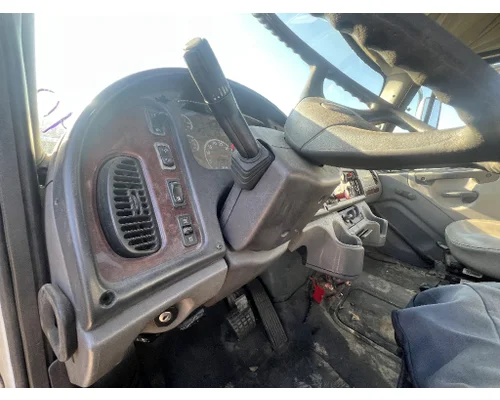 FREIGHTLINER M2 106 Steering Column