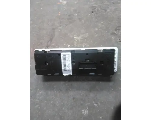 FREIGHTLINER M2 106 TEMPERATURE CONTROL