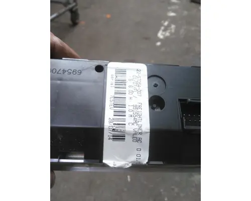 FREIGHTLINER M2 106 TEMPERATURE CONTROL