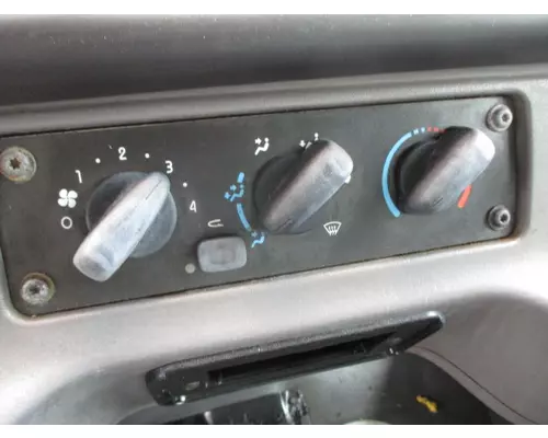FREIGHTLINER M2 106 TEMPERATURE CONTROL