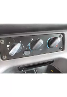 FREIGHTLINER M2 106 TEMPERATURE CONTROL
