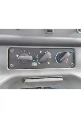 FREIGHTLINER M2 106 TEMPERATURE CONTROL