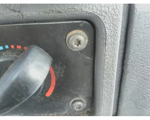 FREIGHTLINER M2 106 TEMPERATURE CONTROL