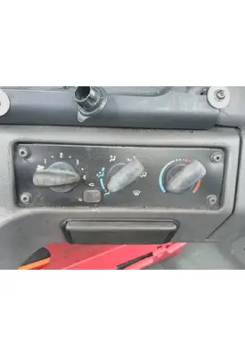 FREIGHTLINER M2 106 TEMPERATURE CONTROL