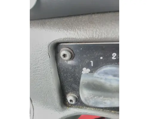 FREIGHTLINER M2 106 TEMPERATURE CONTROL