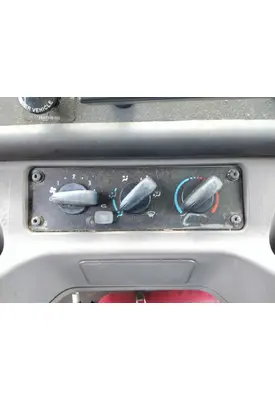 FREIGHTLINER M2 106 TEMPERATURE CONTROL