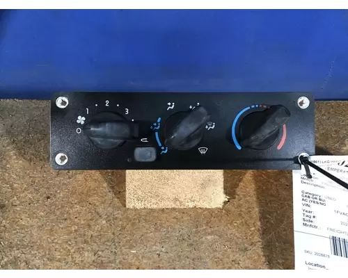 FREIGHTLINER M2 106 TEMPERATURE CONTROL