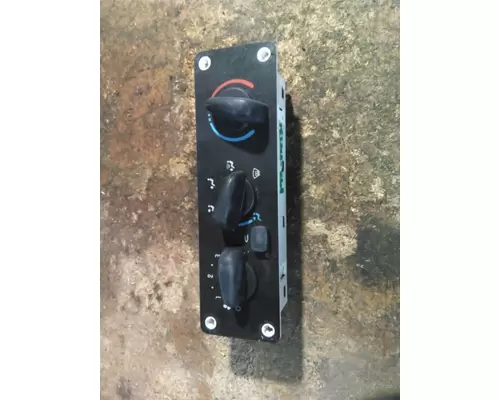 FREIGHTLINER M2 106 TEMPERATURE CONTROL