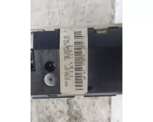 FREIGHTLINER M2 106 TEMPERATURE CONTROL