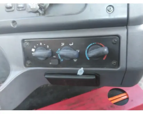 FREIGHTLINER M2 106 TEMPERATURE CONTROL