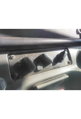 FREIGHTLINER M2 106 TEMPERATURE CONTROL