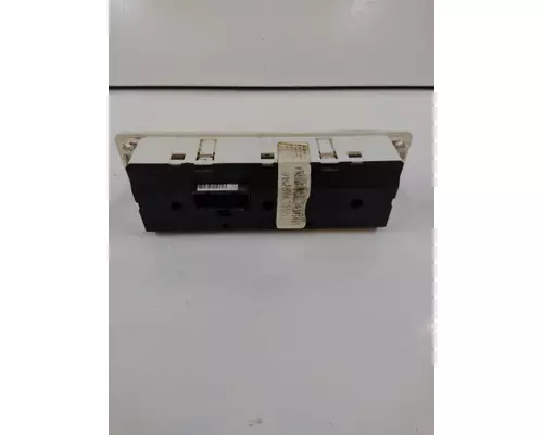 FREIGHTLINER M2 106 TEMPERATURE CONTROL