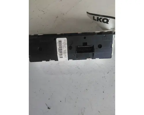FREIGHTLINER M2 106 TEMPERATURE CONTROL