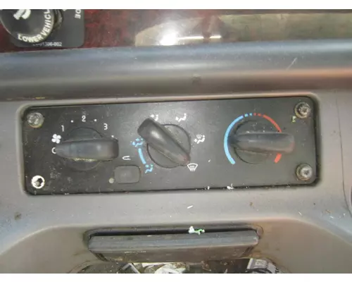 FREIGHTLINER M2 106 TEMPERATURE CONTROL