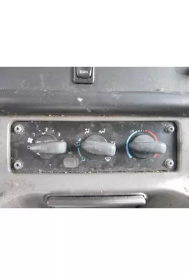 FREIGHTLINER M2 106 TEMPERATURE CONTROL