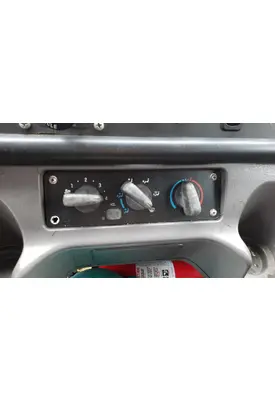 FREIGHTLINER M2 106 TEMPERATURE CONTROL
