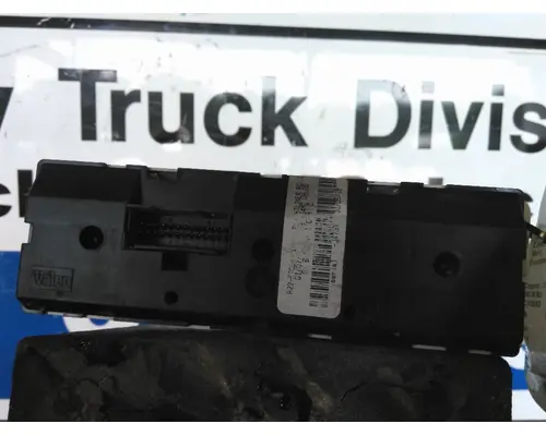 FREIGHTLINER M2 106 TEMPERATURE CONTROL