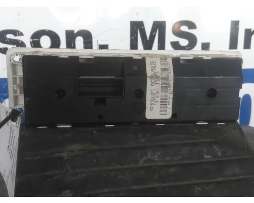 FREIGHTLINER M2 106 TEMPERATURE CONTROL
