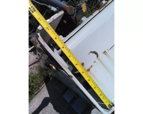 FREIGHTLINER M2 106 TRAILER HITCH