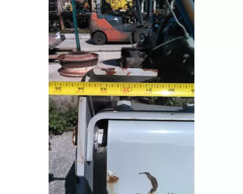 FREIGHTLINER M2 106 TRAILER HITCH
