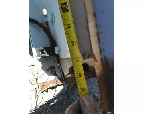 FREIGHTLINER M2 106 TRAILER HITCH