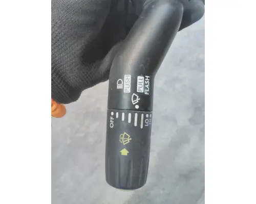 FREIGHTLINER M2 106 TURN SIGNAL SWITCH
