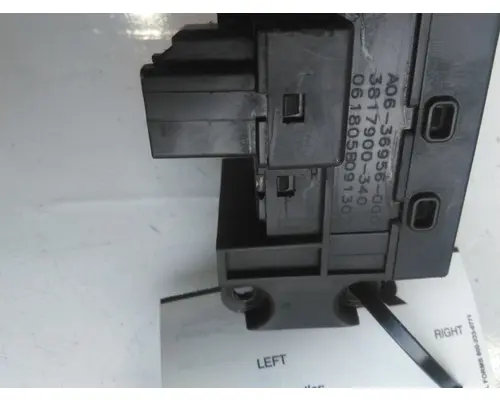 FREIGHTLINER M2 106 TURN SIGNAL SWITCH