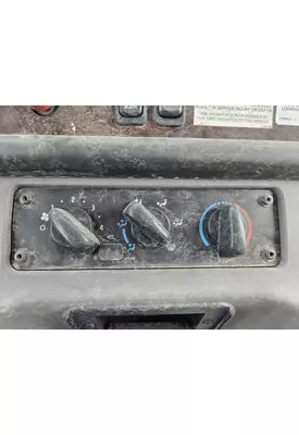 FREIGHTLINER M2 106 Temperature Control