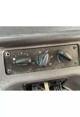 FREIGHTLINER M2 106 Temperature Control
