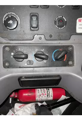 FREIGHTLINER M2 106 Temperature Control