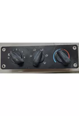 FREIGHTLINER M2 106 Temperature Control
