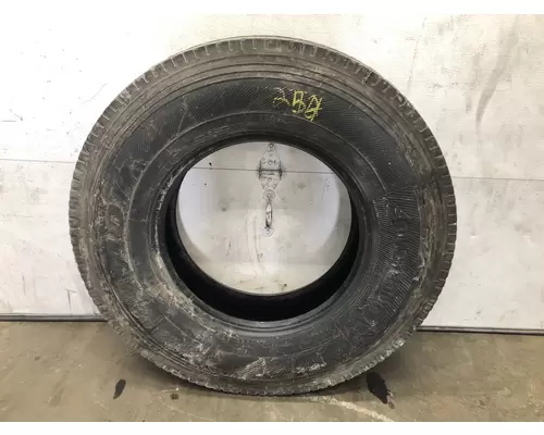 FREIGHTLINER M2-106 Tires
