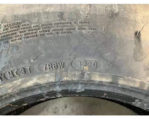 FREIGHTLINER M2-106 Tires