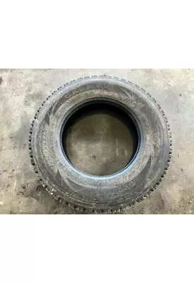 FREIGHTLINER M2-106 Tires