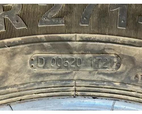 FREIGHTLINER M2-106 Tires