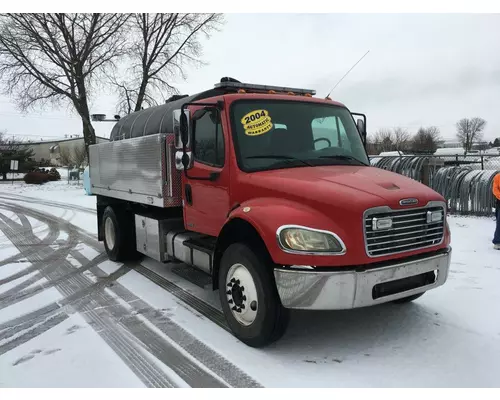 FREIGHTLINER M2-106 Truck