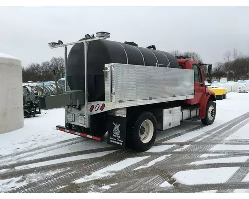 FREIGHTLINER M2-106 Truck