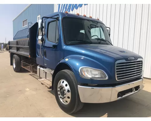 FREIGHTLINER M2-106 Truck